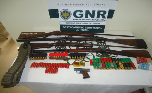Foto de Vila Nova de Foz Côa – Detido por posse ilegal de armas