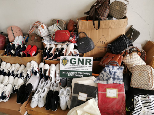 Foto de Felgueiras – Apreensão de mais de mil de artigos contrafeitos