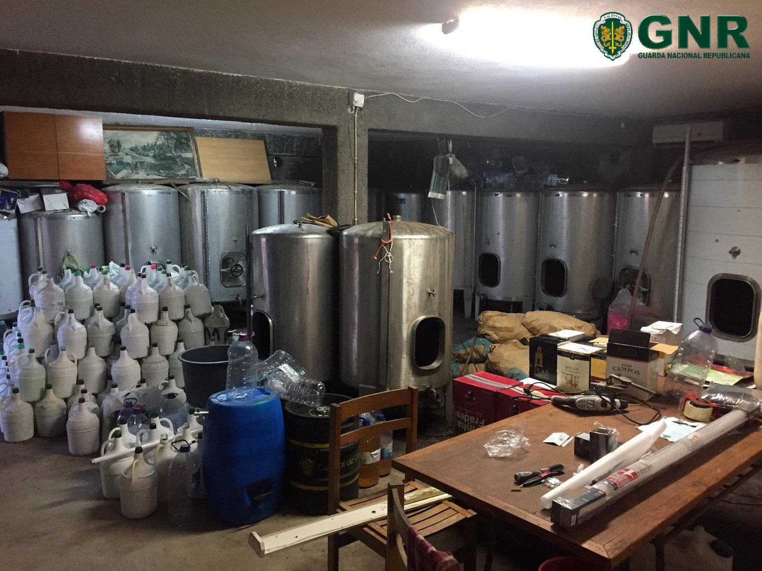 Foto de Santarém – Apreensão de 2 mil litros de bebidas alcoólicas