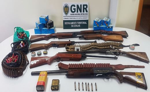 Foto de Covilhã – Apreensão de armas de fogo e explosivos por ameaças