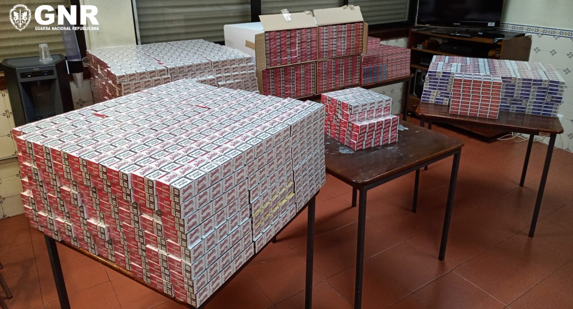 Foto de Leiria – Apreensão de 168 000 cigarros em situação irregular