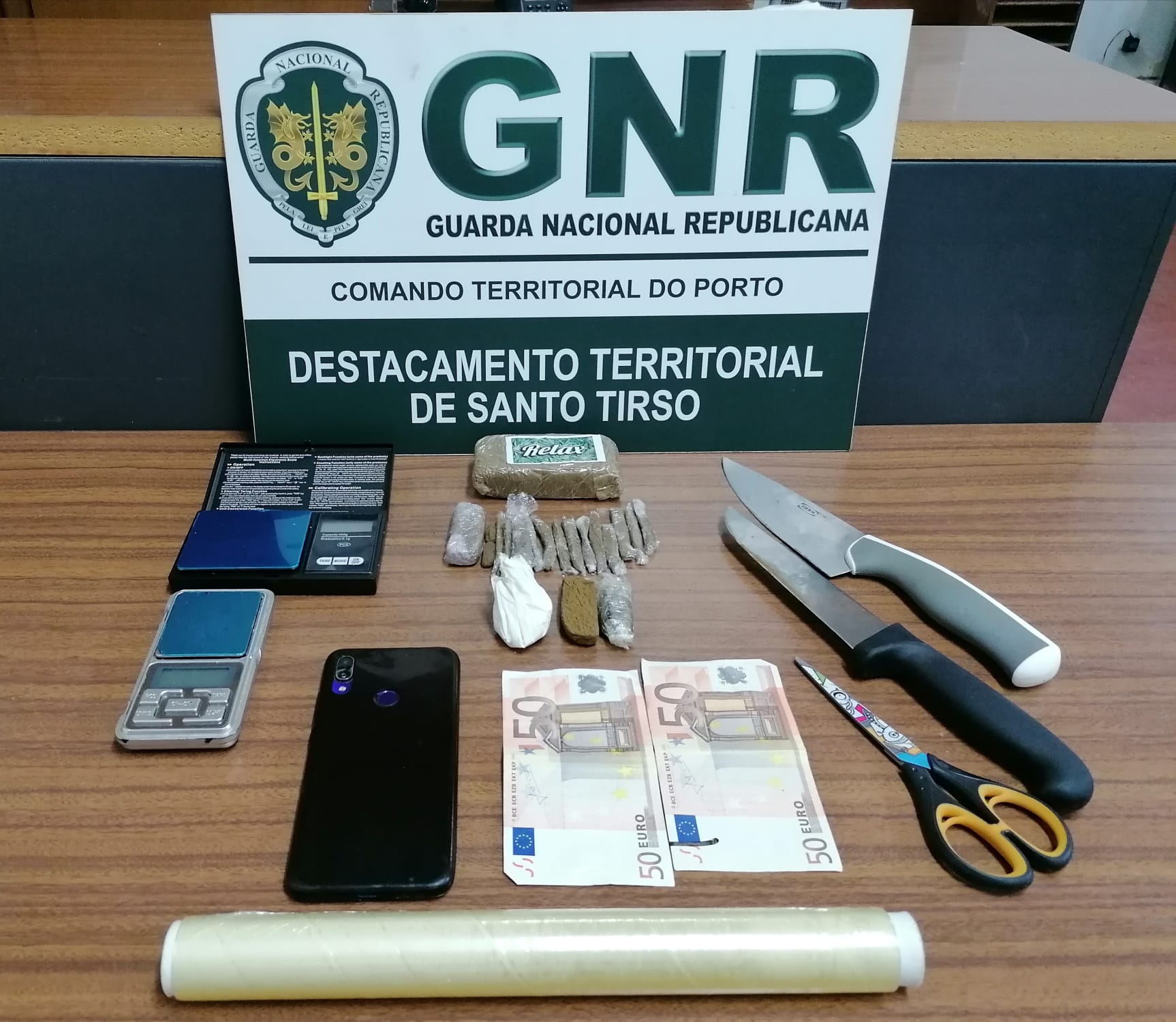 Foto de Póvoa de Varzim – Detido em flagrante com 282 doses de haxixe