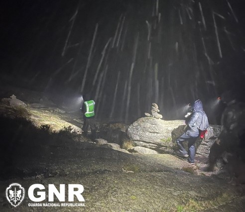 Foto de Gerês – Resgate de casal e dos seus animais de companhia