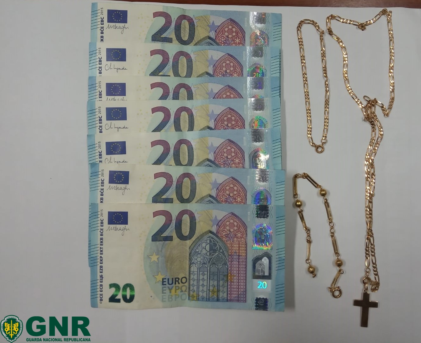 Foto de Vizela – Identificado por furto em residência