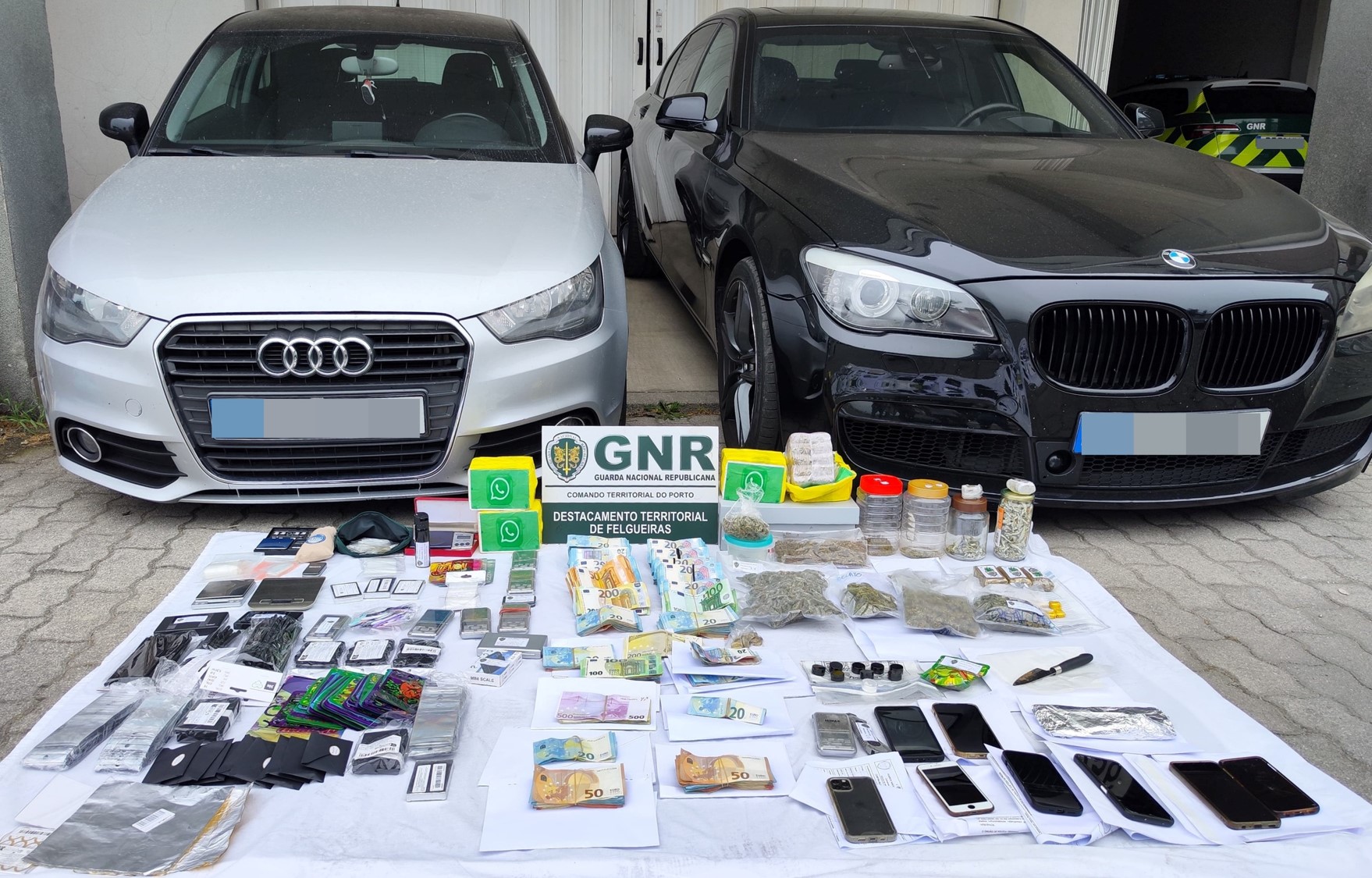 Foto de Vila Nova de Gaia, Maia, Paços de Ferreira e Lousada –  15 detidos por tráfico de estupefacientes e posse ilegal de armas