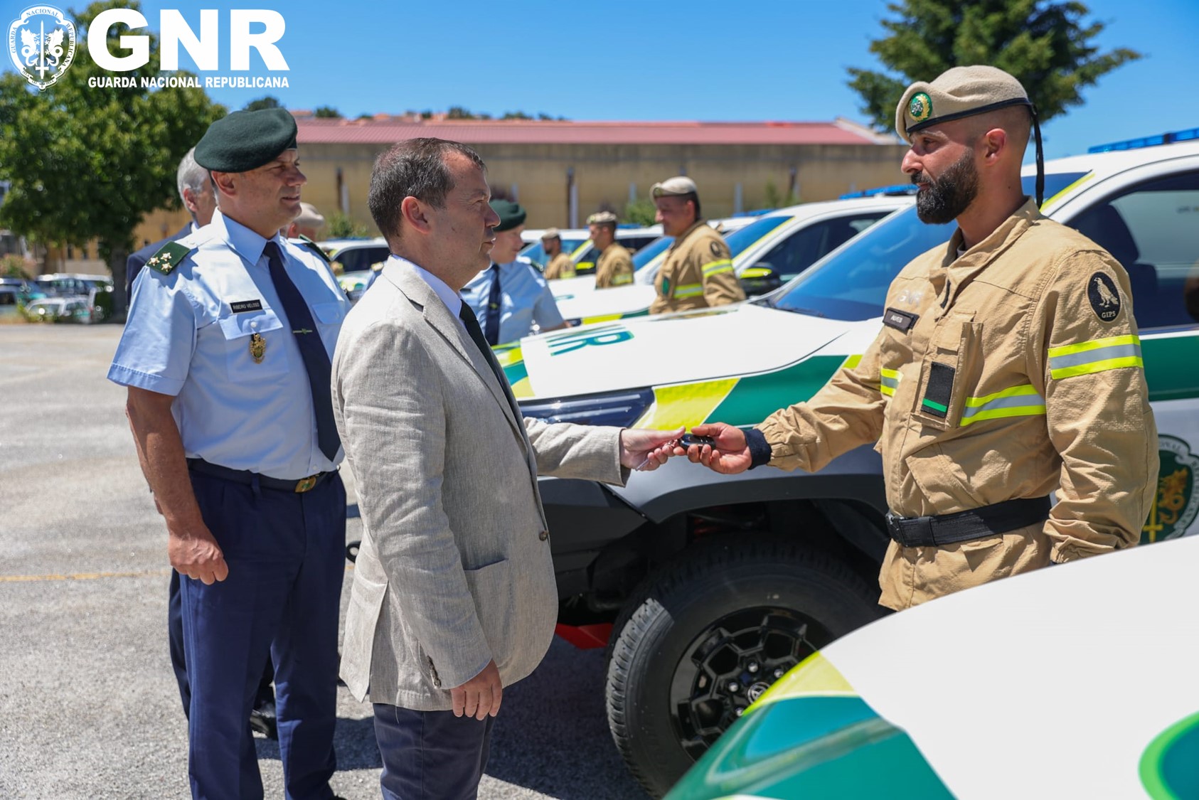 GNR reforça capacidade operacional com entrega de dez novas viaturas