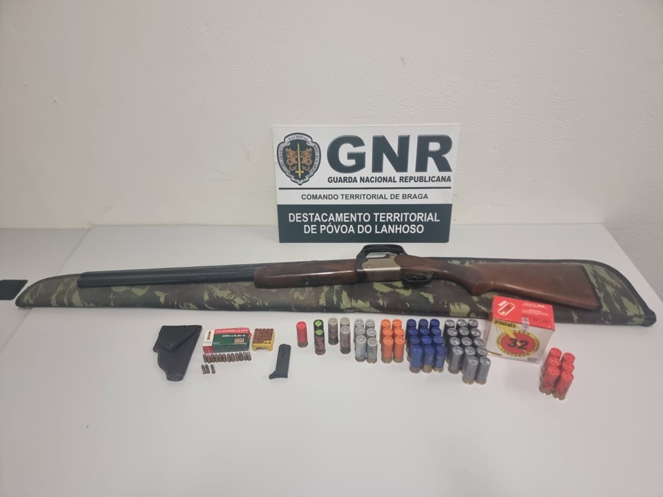 Póvoa de Lanhoso – Arguido por posse de munições proibidas e ameaças