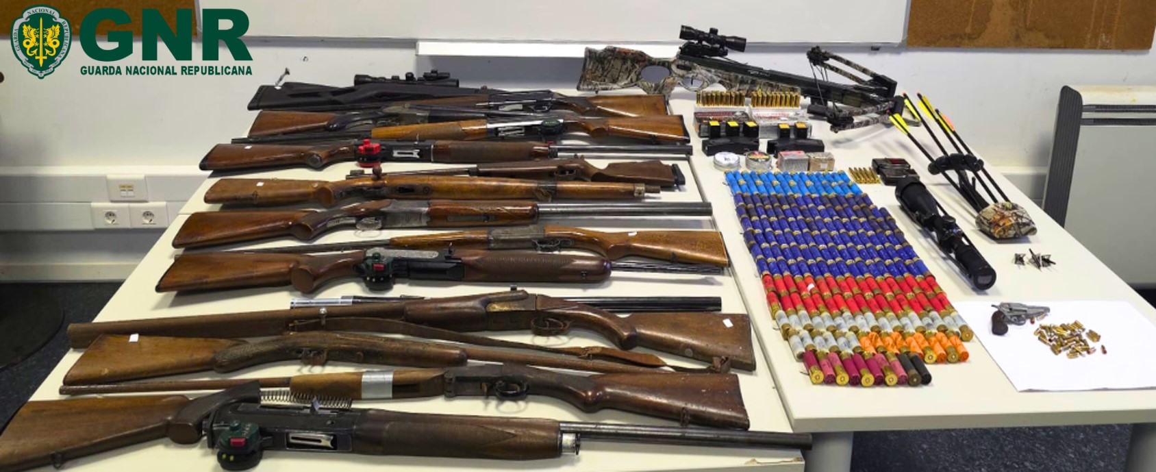 Almada – Apreensão de armas e munições em contexto de violência doméstica