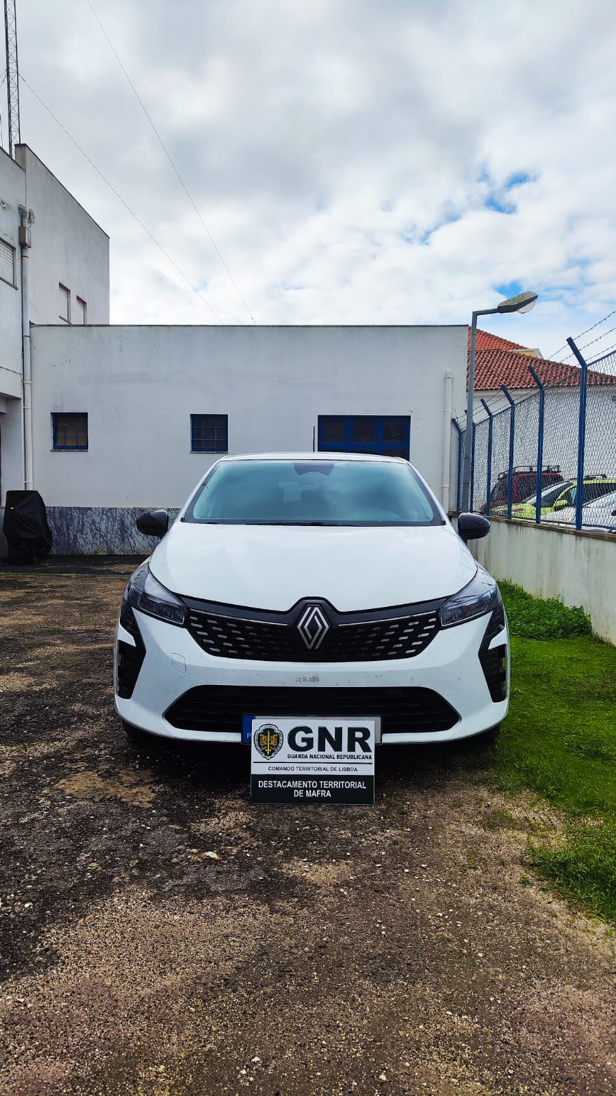 Mafra – Arguido e recuperação de viatura furtada