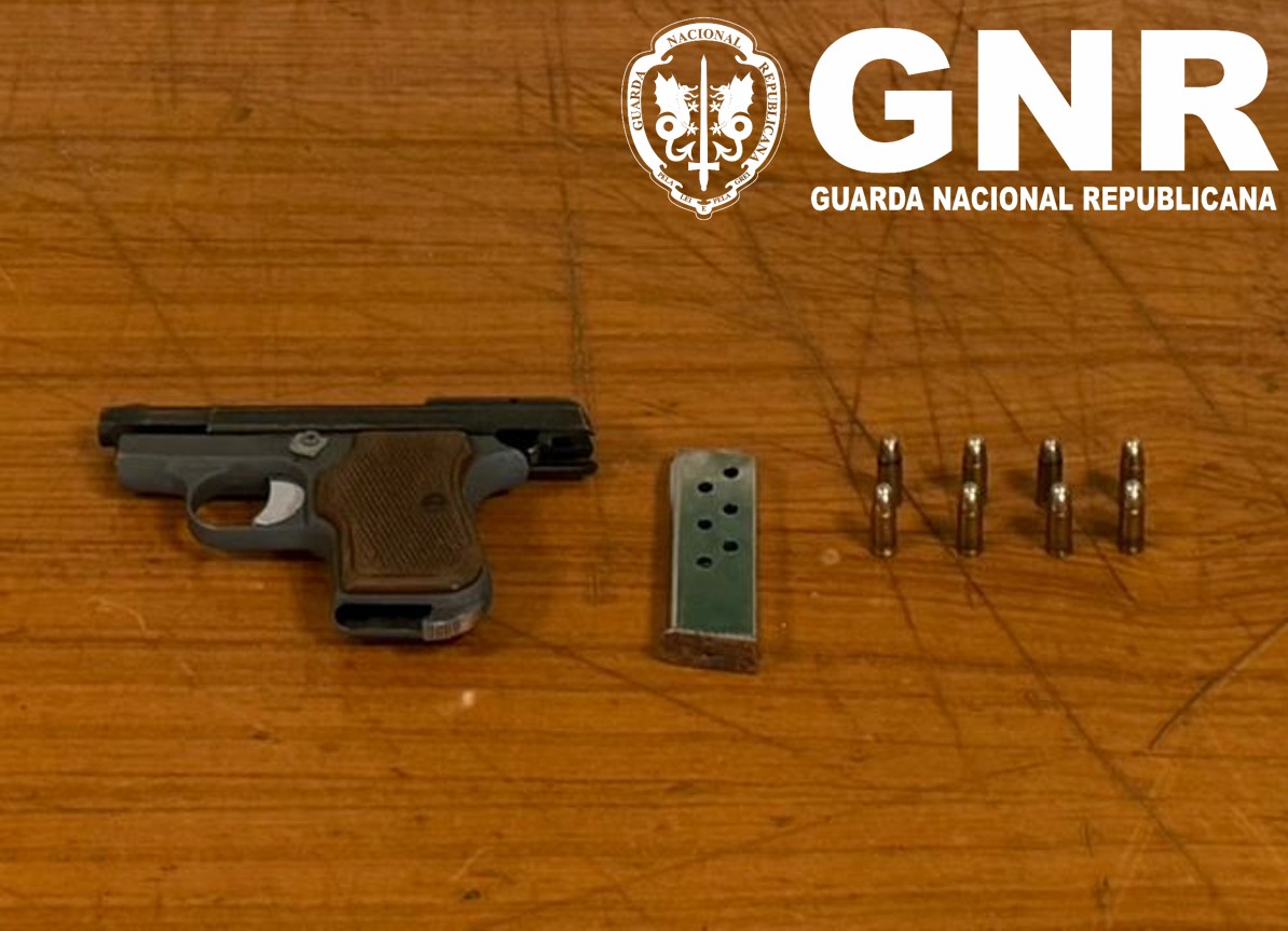 Vialonga – Detido por posse de arma proibida