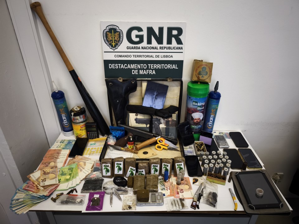 “Operação Bagulho” – Seis detidos e sete arguidos por crimes de tráfico de estupefacientes