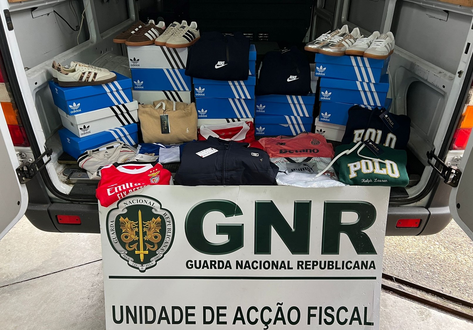 Caldas da Rainha  – Apreensão de 334 artigos contrafeitos