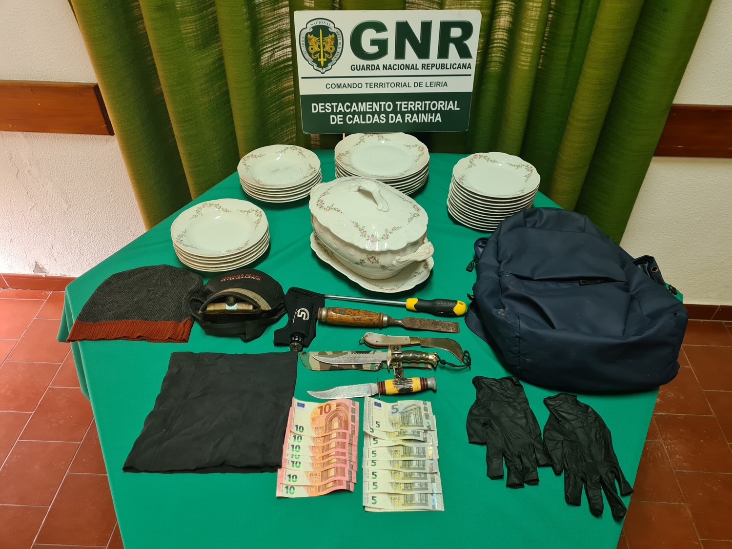 Óbidos – Prisão preventiva por roubo