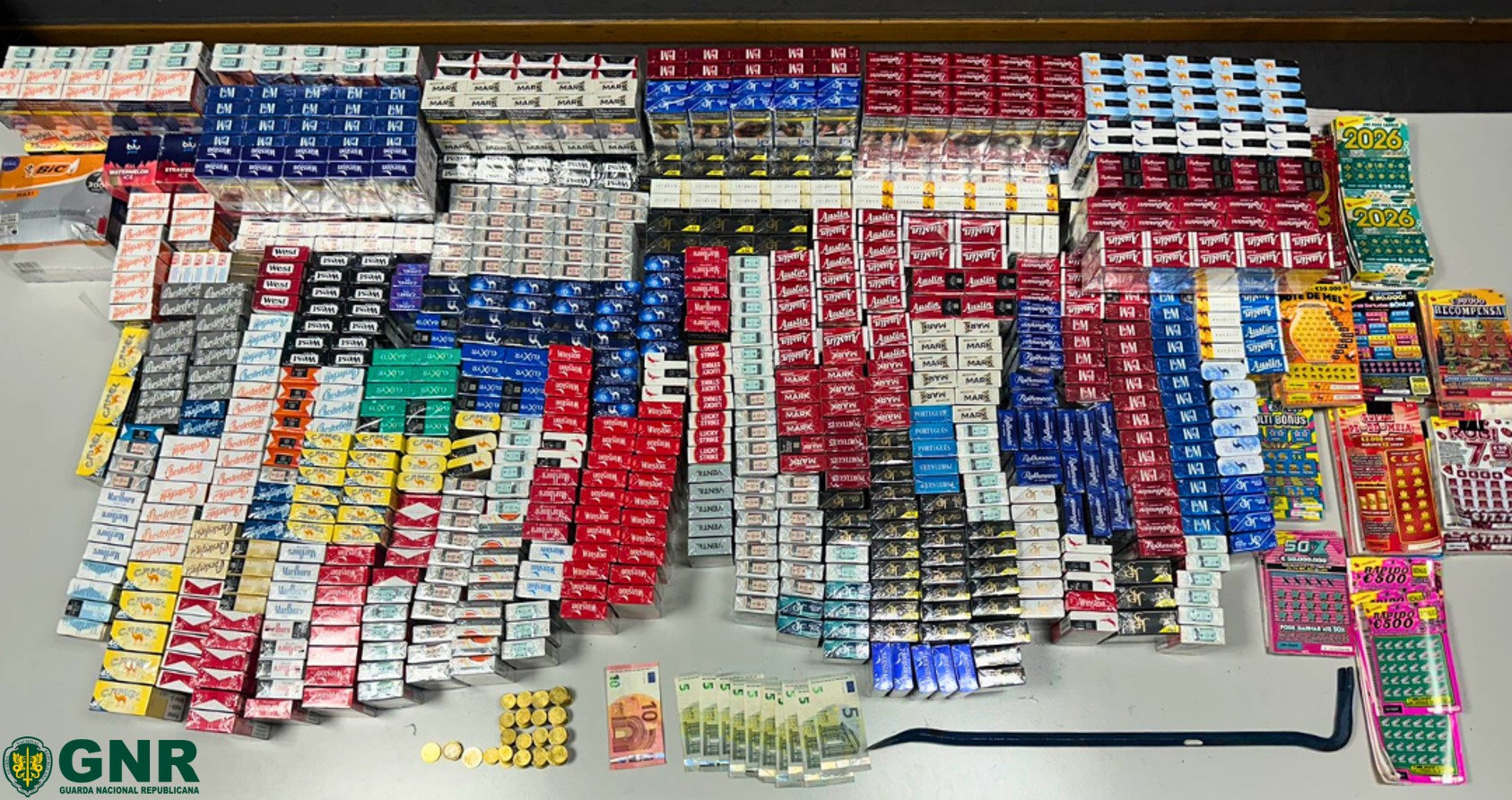 Almada – Detido por furto qualificado em estabelecimento comercial