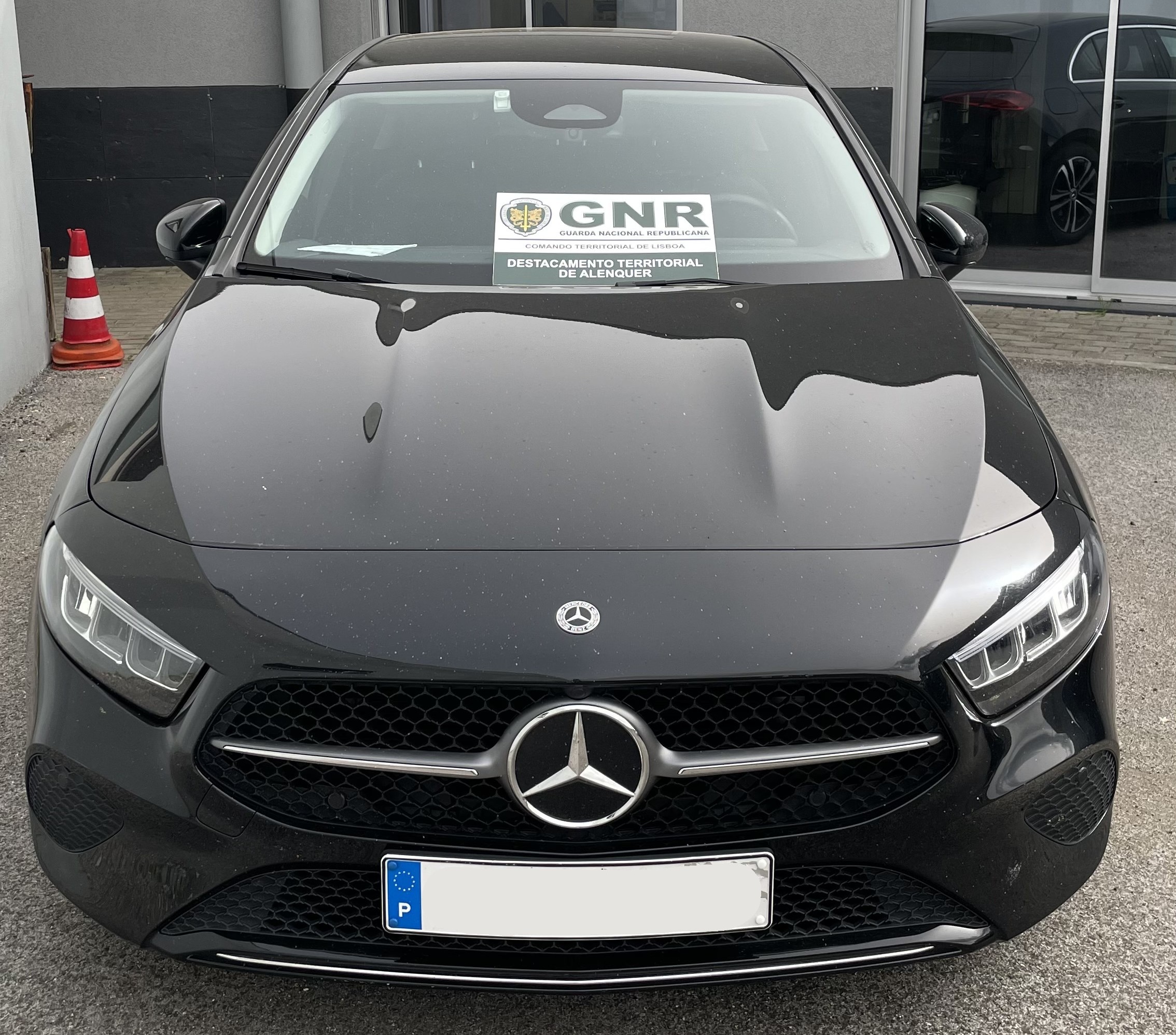 Alenquer – Detenção e recuperação de viatura furtada