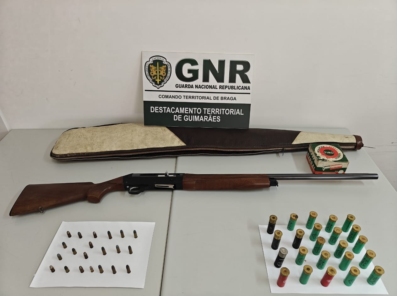 Guimarães – Apreensão de arma e munições por violência doméstica