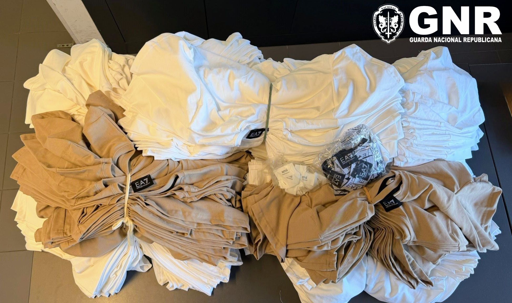 
Viana do Castelo – Arguido por contrafação e apreensão de artigos contrafeitos
