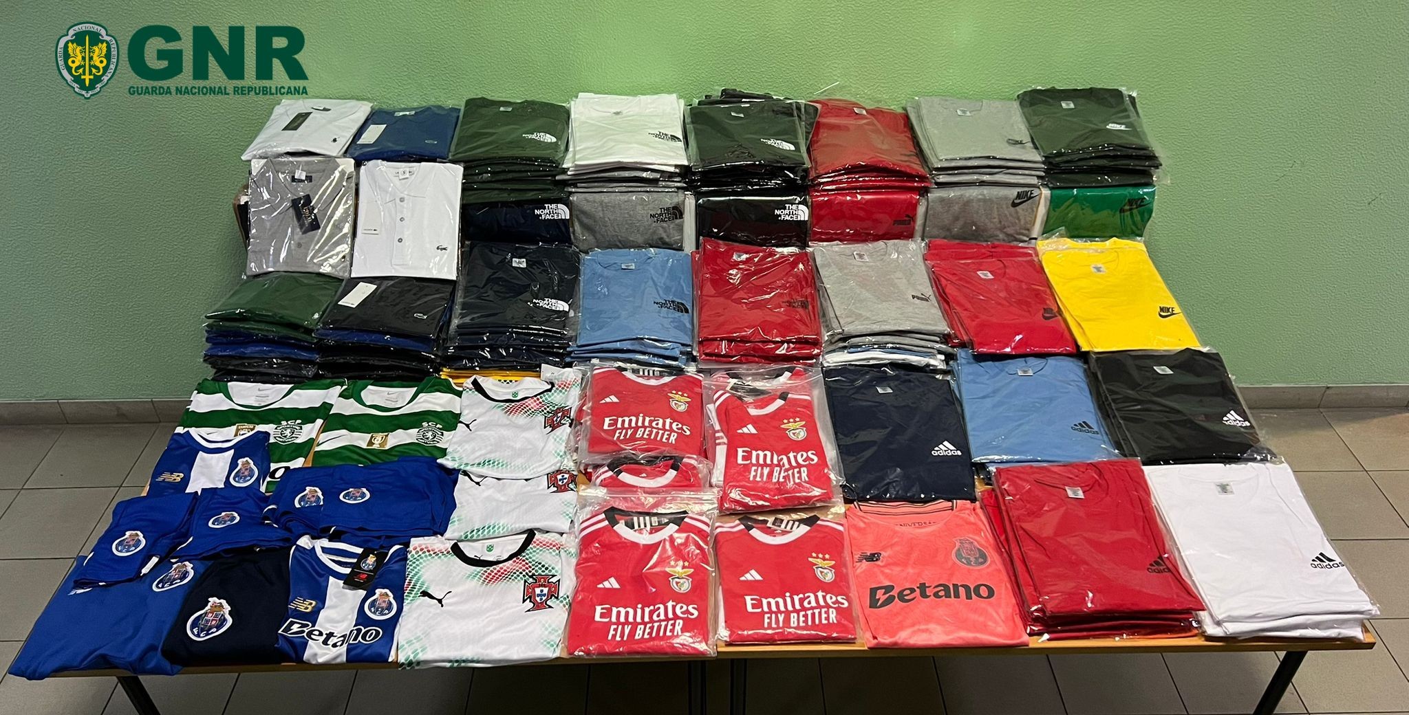 Águeda – Apreensão de 304 artigos contrafeitos