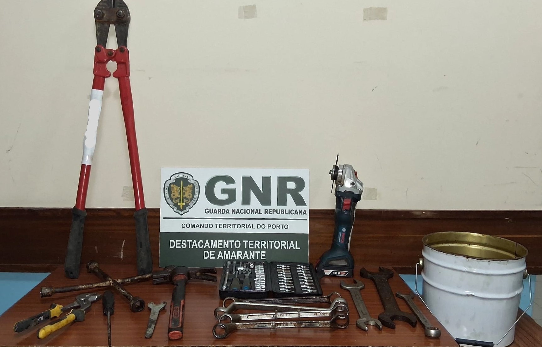 Marco de Canaveses – Três detidos por furto em estabelecimento