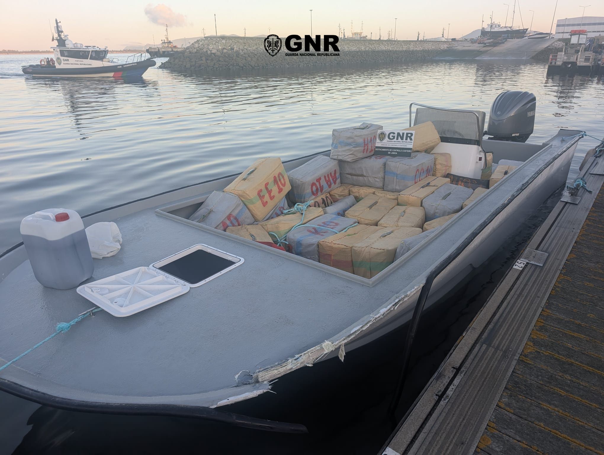 Setúbal – Quatro detidos e apreensão de quatro toneladas de droga